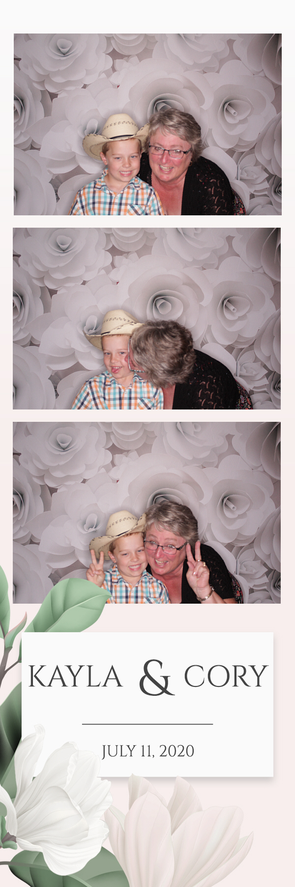 Kayla and Cory Wedding | View more photos from the event at gallery.photoboothbillings.com/u/PhotoBoothBillings/Kayla-and-Cory-Wedding